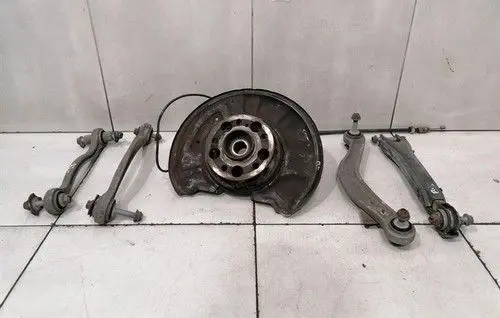 Mercedes-Benz C W204 Rear wheel hub A2043501341