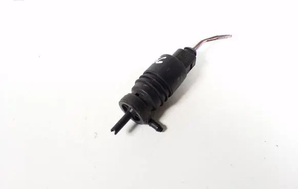Mercedes-Benz CLS C219 Windscreen/windshield washer pump A2108690821