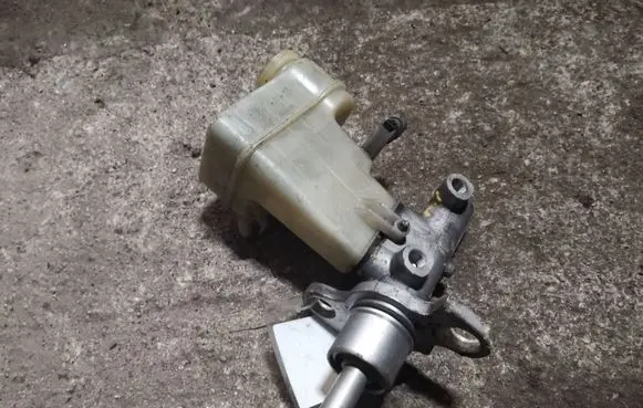 Opel Vectra C Master brake cylinder