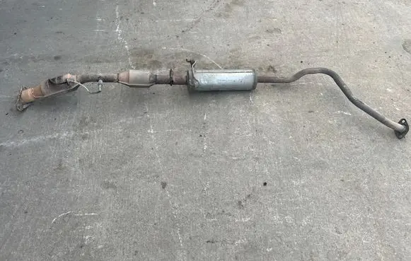 Toyota Prius (NHW20) Muffler/silencer 