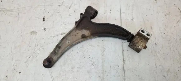Saab 9-5 Front lower control arm/wishbone 13318886