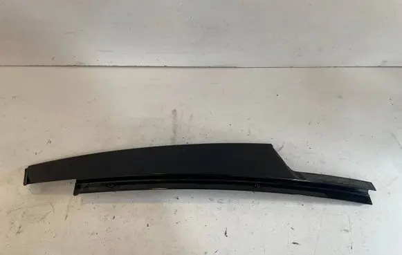 BMW 5 F10 F11 (B) pillar trim (top) 7209723