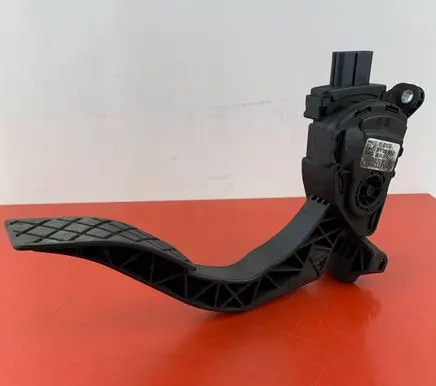 Audi A6 S6 C7 4G Accelerator throttle pedal 8K1723523A