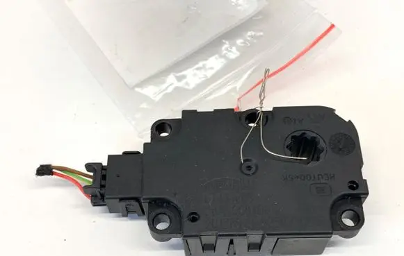 Audi A4 S4 B9 8W Air flap motor/actuator ET416003