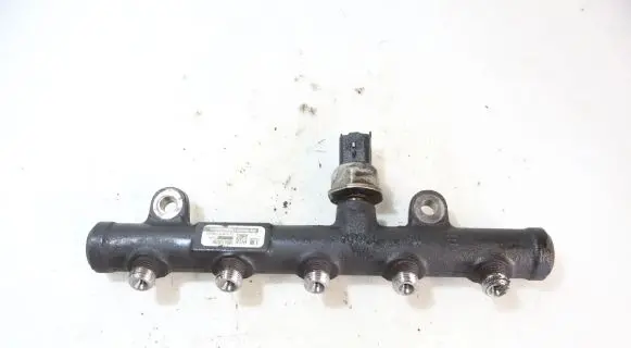 Peugeot 407 Fuel main line pipe