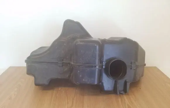 Honda FR-V Air filter box PPTD40 CR8