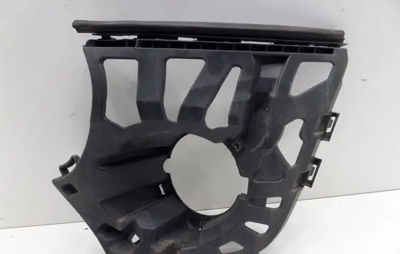 Mini One - Cooper F56 F55 Front bumper mounting bracket 7302507