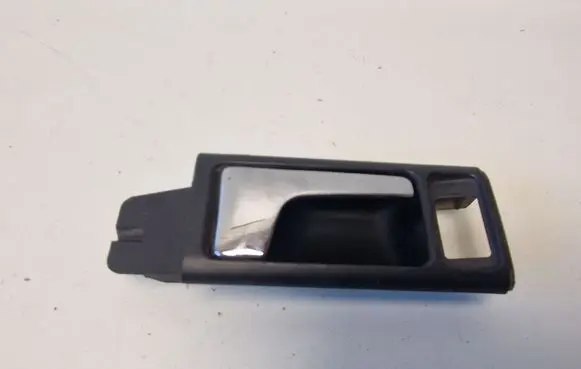 Audi A6 S6 C4 4A Front door interior handle 4A0837020C