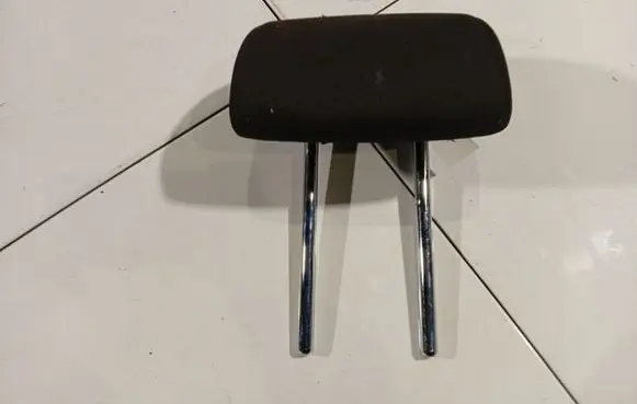 KIA Ceed Front seat headrest
