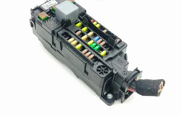 Land Rover Range Rover Velar Fuse module LX7314A073HA