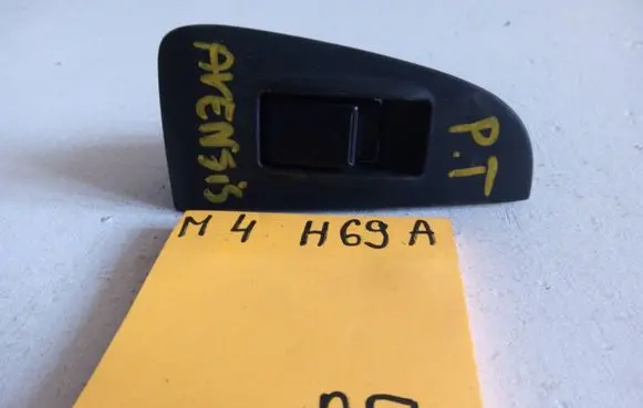 Toyota Avensis T250 Other switches/knobs/shifts 1212123