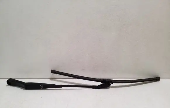 Volkswagen Touareg II Front wiper blade arm 7P0955410C