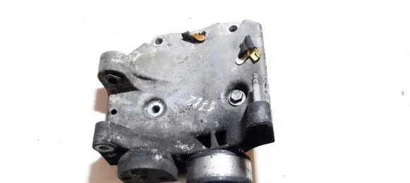 Jaguar XJ X350 Engine mounting bracket