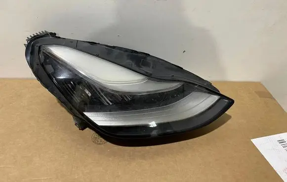 Tesla Model 3 Headlight/headlamp 107737640B