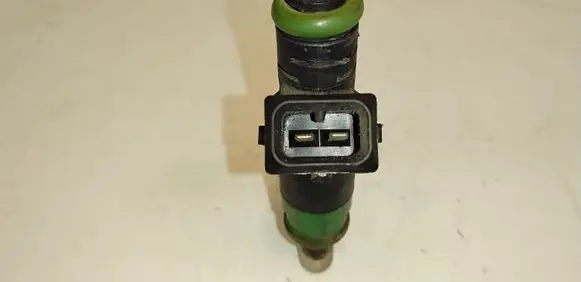 Ford Fiesta Fuel injector 98MFBA 9F593
