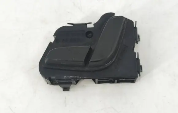 Mercedes-Benz C W204 Seat control switch A2048709010 03463875