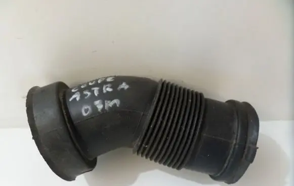 Opel Astra H Air intake hose/pipe 55558369 551020662