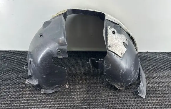 Peugeot 3008 I Front wheel arch liner splash guards 