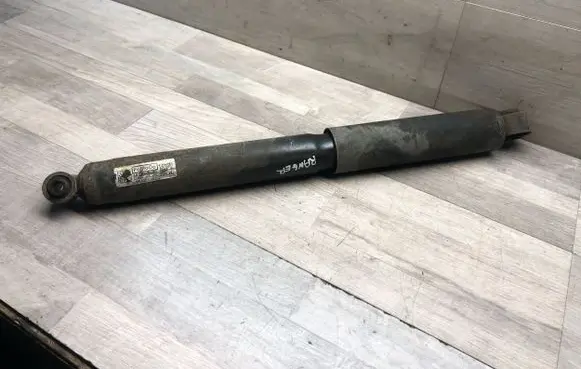 Rear shock absorber/damper
