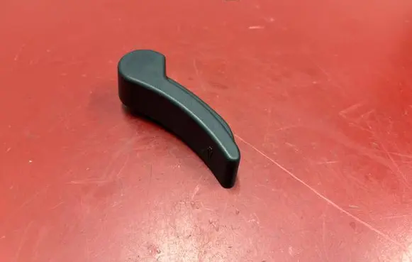 BMW X3 G01 Engine bonnet (hood) release handle 7397999 51237397999