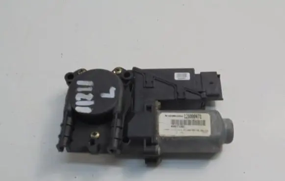 Renault Megane II Front door window regulator motor 128000471