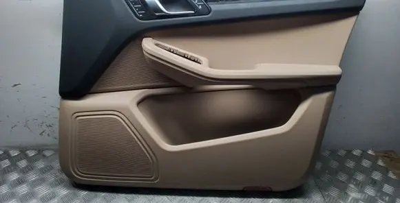 Porsche Macan (95B) Front door card panel trim 95B867012