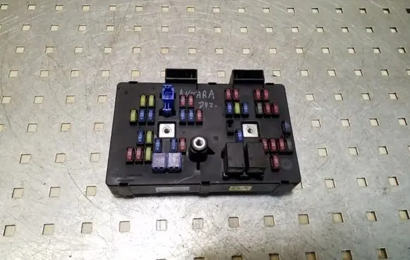 Opel Antara Fuse box set