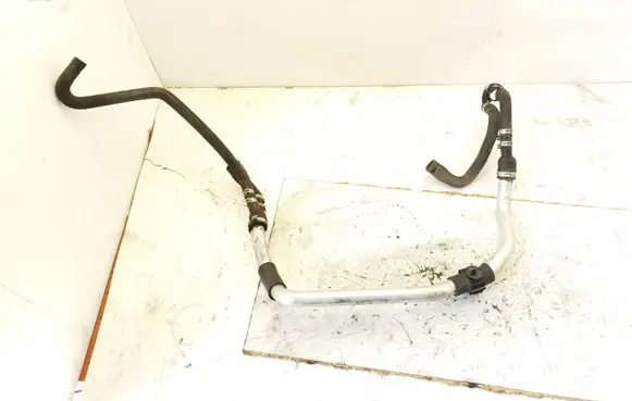Volvo XC90 Breather/breather pipe/hose 30677874