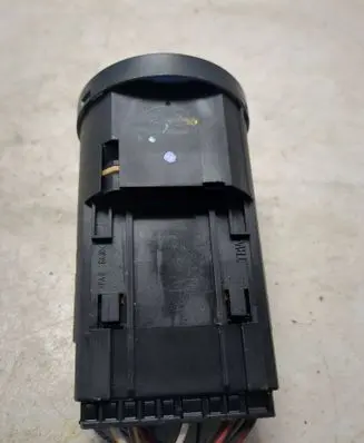 Volkswagen Polo IV 9N3 Light switch 6Q0941531C