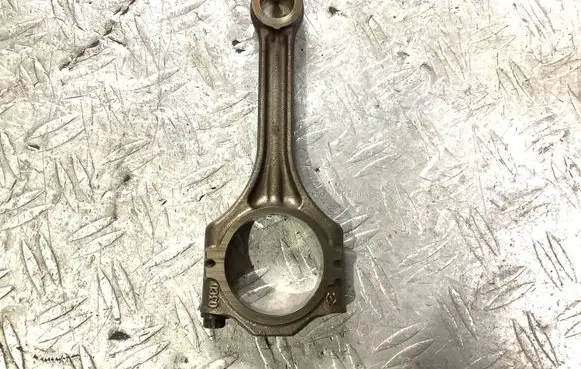 Volkswagen PASSAT B7 Connecting rod/conrod 03CD
