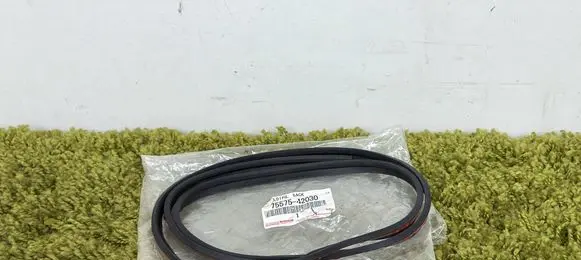 Toyota RAV 4 (XA40) Rubber seal tailgate window/glass 75575-42030
