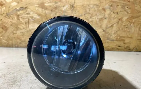 Nissan X-Trail T31 Front fog light 89490520