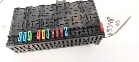 Volkswagen PASSAT B3 Fuse box set 357937039 357937039C