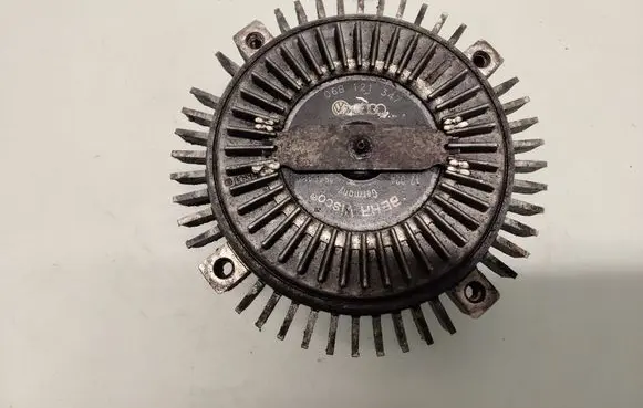 Volkswagen PASSAT B5 Viscous fan clutch 06B121347