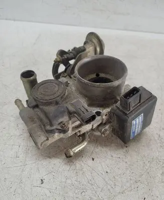 Mazda 323 F Throttle valve