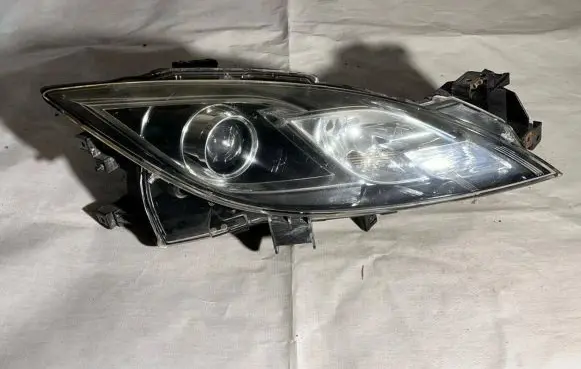 Mazda 6 Headlight/headlamp GS1F510