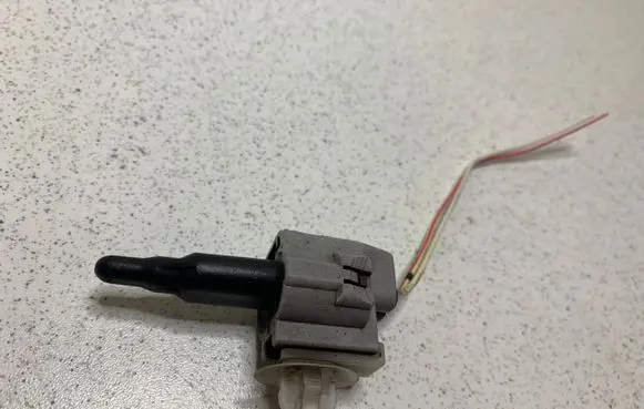 Toyota Avensis T250 Sensor 11030