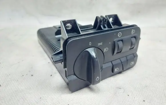 Light switch
