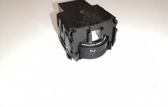 Volkswagen Golf VII Headlight level height control switch 5G0941333C