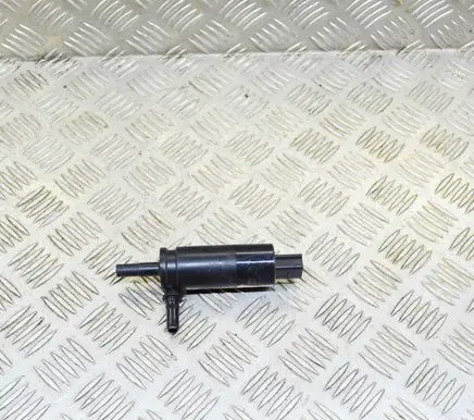 BMW X5 F15 Windscreen/windshield washer pump 7340773