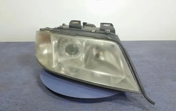 Audi A6 S6 C5 4B Headlight/headlamp