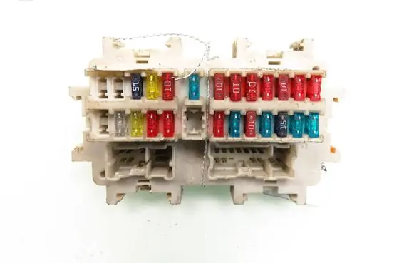 Nissan Quest Fuse box set