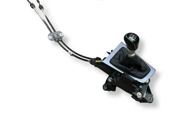 Ford Focus Gear shifter/selector BV6R7E395GD BV6R7C453DKD