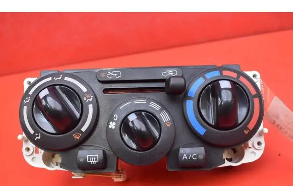 Nissan Micra Climate control unit N104792L