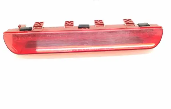 KIA Sportage Third/center stoplight 927003W