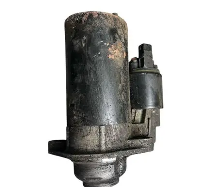 Volkswagen Golf IV Starter motor 1005821744