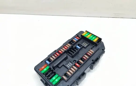 BMW 3 F30 F35 F31 Fuse box set 9389068