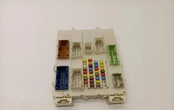 Ford Focus Fuse box set 97RI010012 GK22532160615 J12J44J54J55