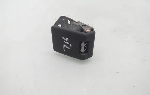 Mitsubishi Pajero Engine bonnet (hood) release handle