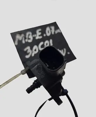 Mercedes-Benz E W211 Air pressure sensor 07050737Y6